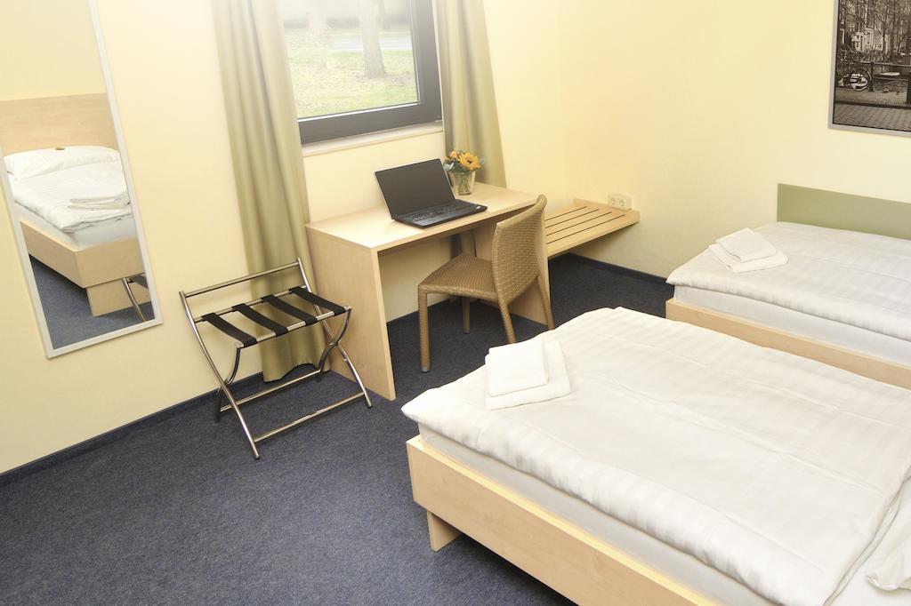 Best Deal Airporthotel Weeze Dış mekan fotoğraf